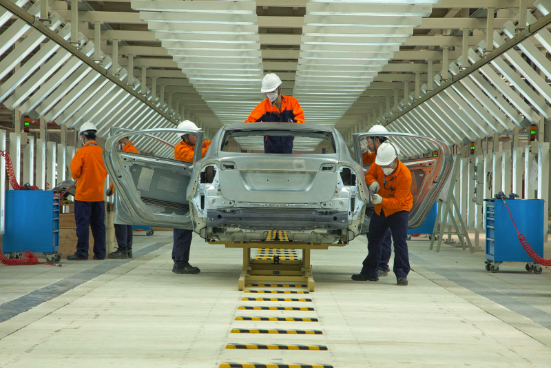 Illustration for article titled VOLVO CAR GROUP STARTS SERIES PRODUCTION OF THE VOLVO S60L AT CHENGDU MANUFACTURING PLANT